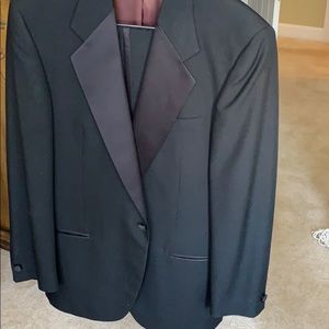 Men’s Tuxedo size 39R